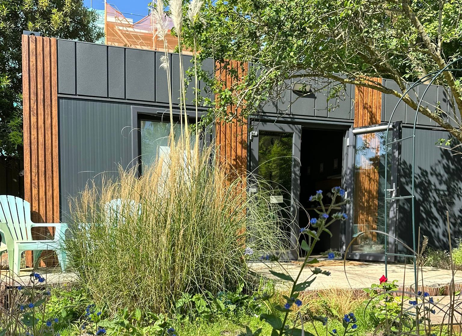 hut buiten lente